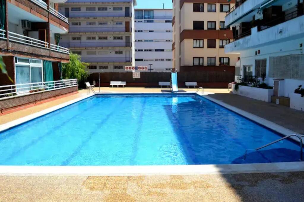 Apartamento Con Piscina A 2 Minutos De La Playa!!! 滨海略雷特 外观 照片